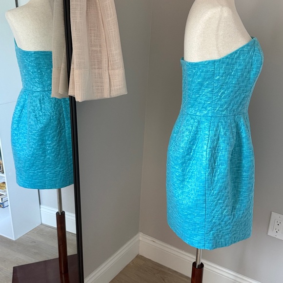 NWT Trina Turk Patrizia Strapless Cocktail Size 4 Color: Marina Multi - Picture 12 of 13